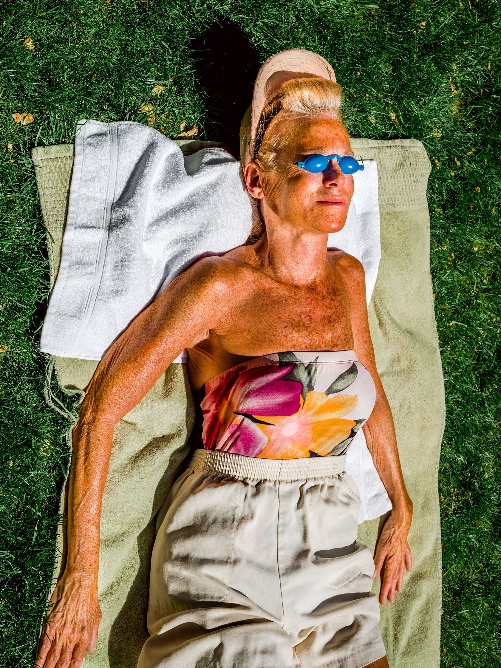 Sunbather by Daniel Featherstone - Mankovsky Gallery